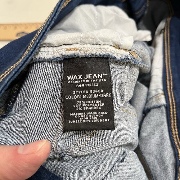 Women's Straight Leg Jeans - Blue - Picture 5 of 8